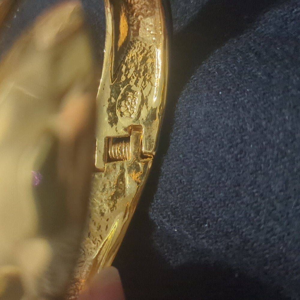 Joan Rivers Modernist Gold Tone Hinge Bypass Gold Tone Cuff Statement Bracelet - Picture 3 of 5